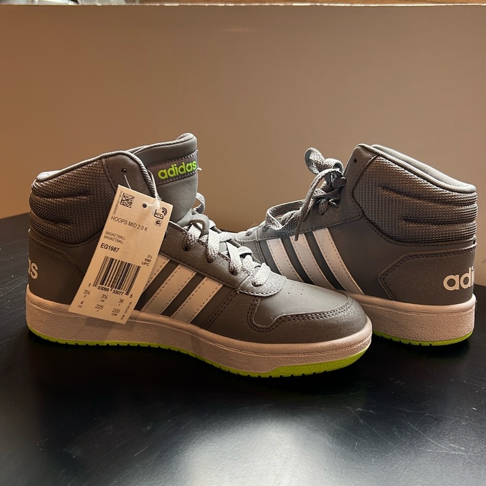 adidas, kids basketball shoes, Hoops Mid 2.0, Size 4, NWT